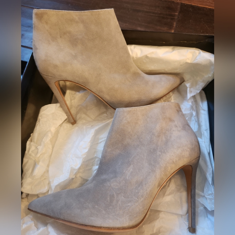 Brand New Never Worn
